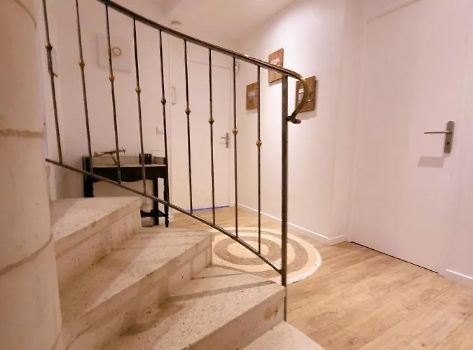 La Maison Pere Camembert 4* Honfleur